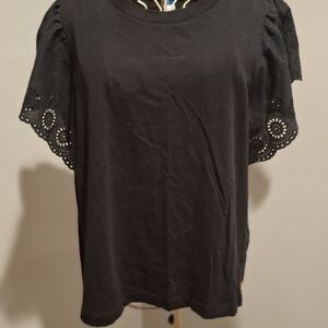 Old Navy Black Eyelet Sleeve Tee